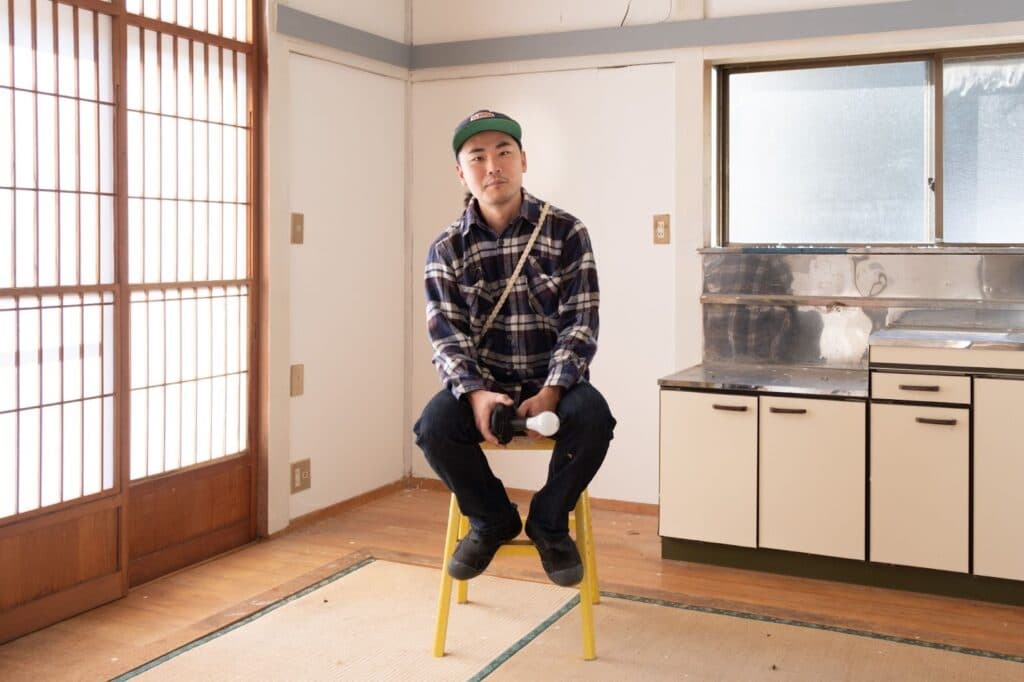 DIY初心者が空き家リノベに挑戦！完全セルフの自宅改修&プロと取り組む店舗づくり